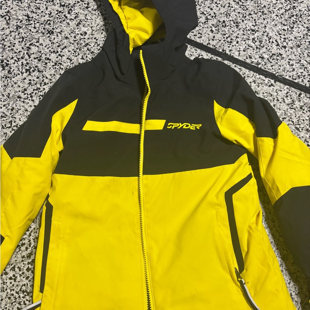 Spyder Jacket,black pants,3 quarter zip,long johns. All matching SPYDER yellow!